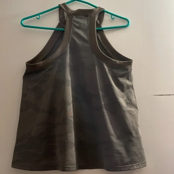 Tank top - Picture 3 of 3